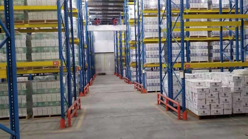 食品车间防滑塑料托盘：安全与效率的双重保障**